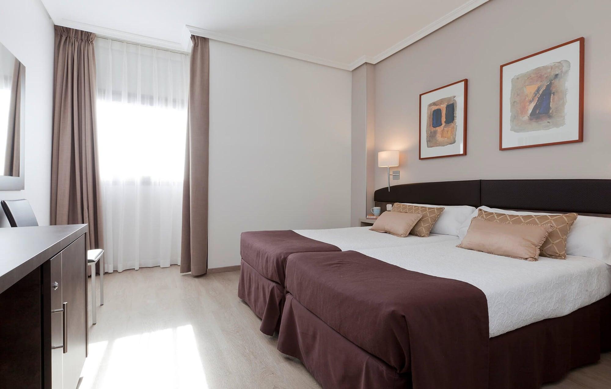 Hotel Villamadrid Luaran gambar