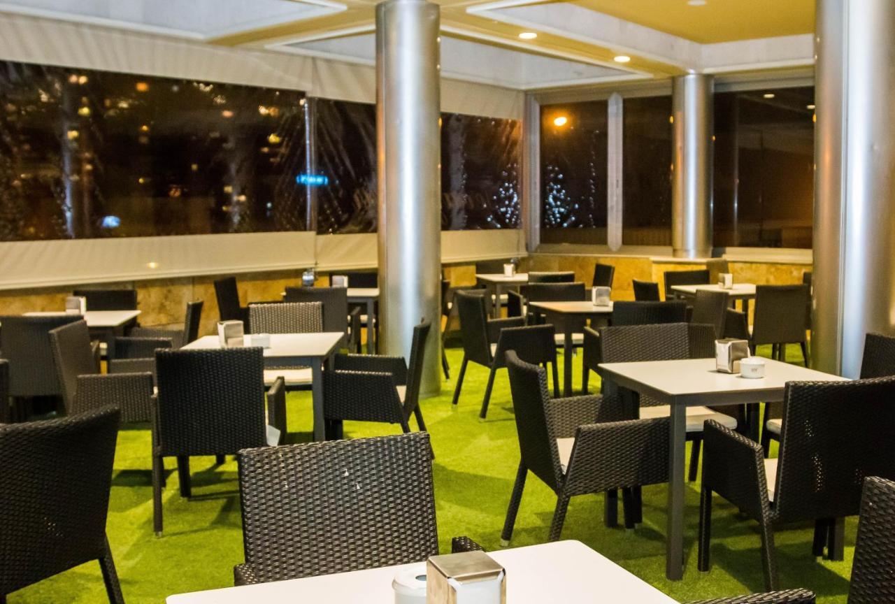 Hotel Villamadrid Luaran gambar