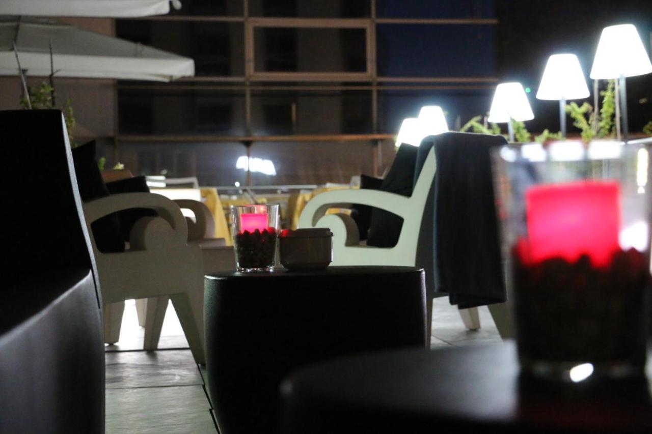 Hotel Villamadrid Luaran gambar