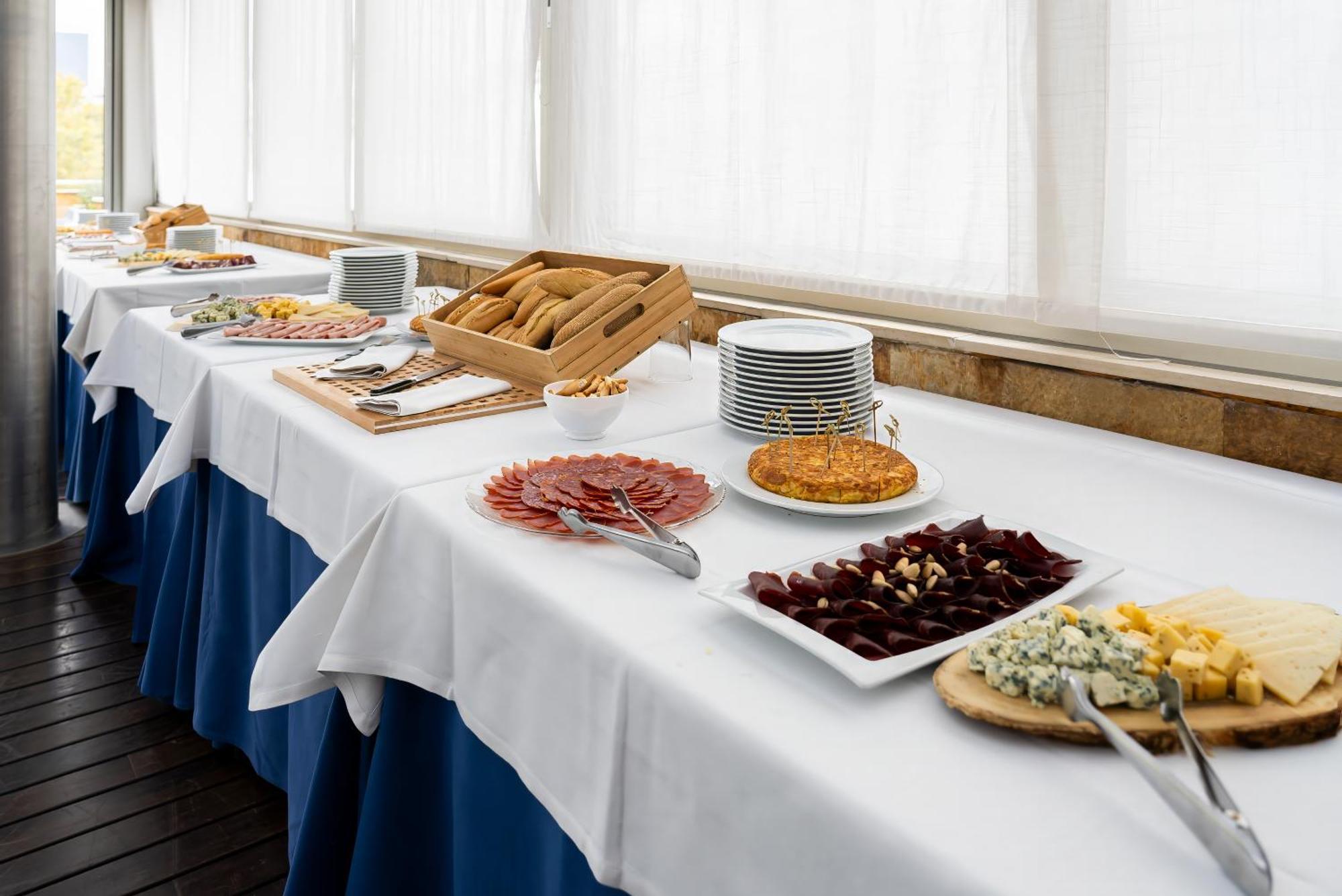 Hotel Villamadrid Luaran gambar